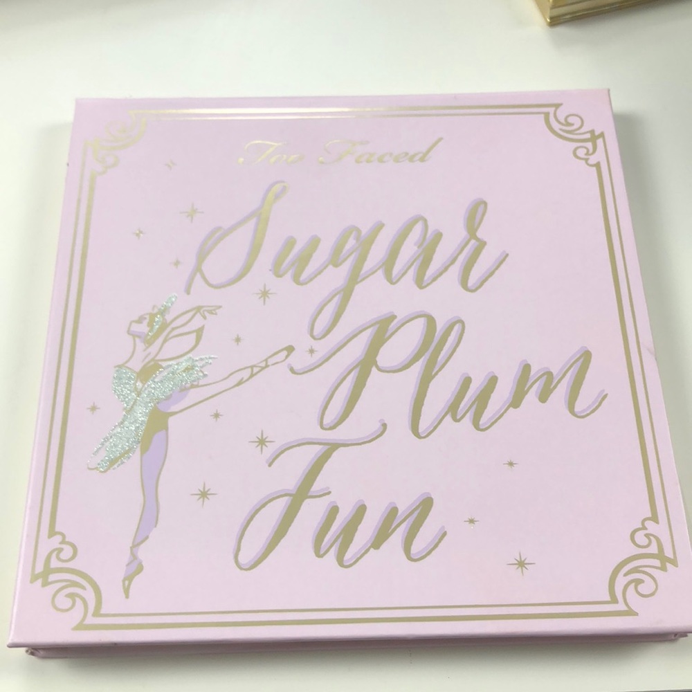 Too Faced Sugar Plum Fun limited edition palette